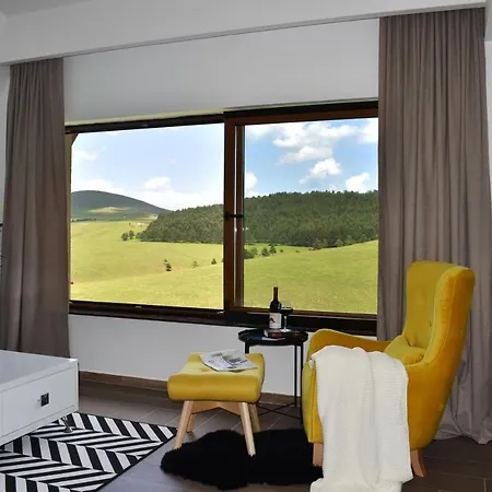 Apartmanhotel Hills Stars 4*